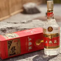 94年长城五粮液铁盖国香馆珍藏老酒