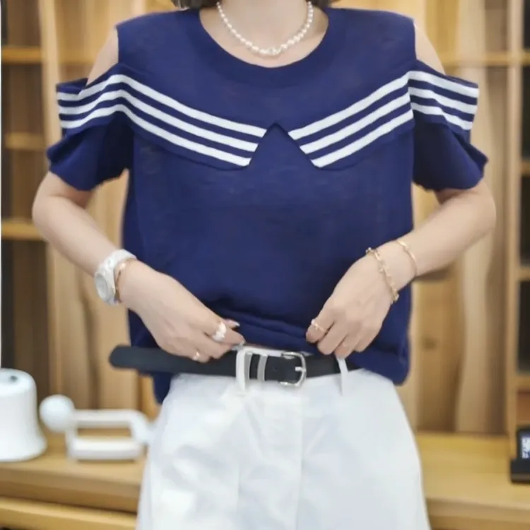 【条纹点缀】2025夏季新款时尚设计师针织衫条纹露肩短袖上衣