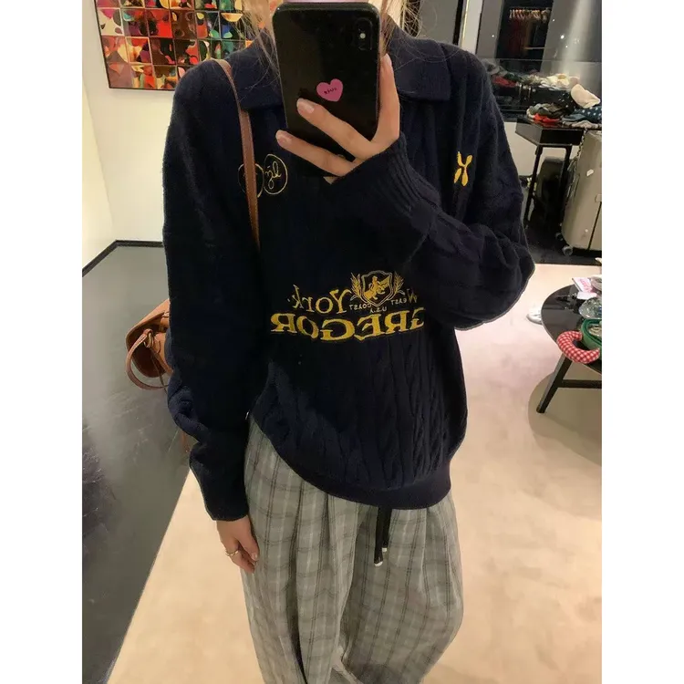 藏青色设计刺绣套头休闲毛衫C 9380#