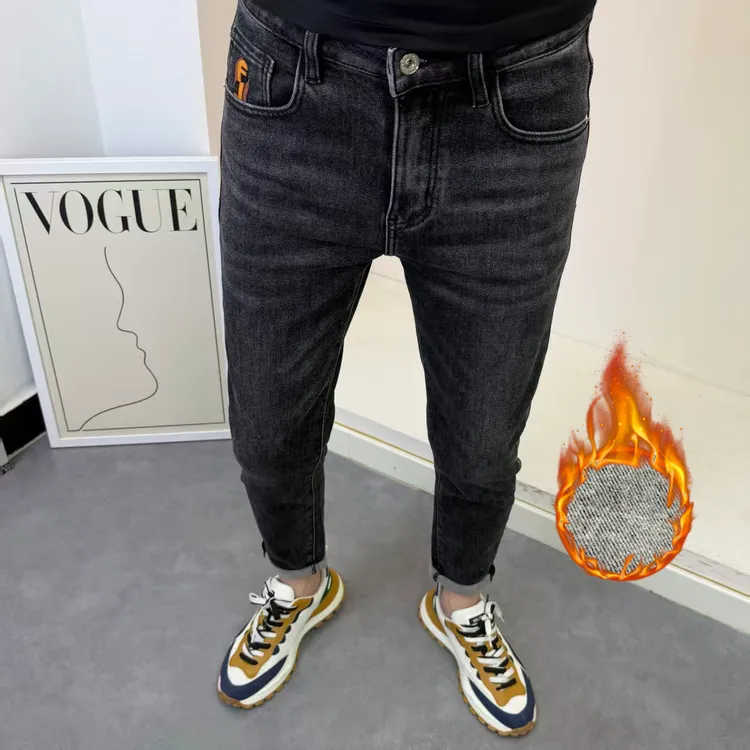 8955冬季新款底磨毛黑灰色简单款修身小脚男牛仔裤时尚潮流百搭