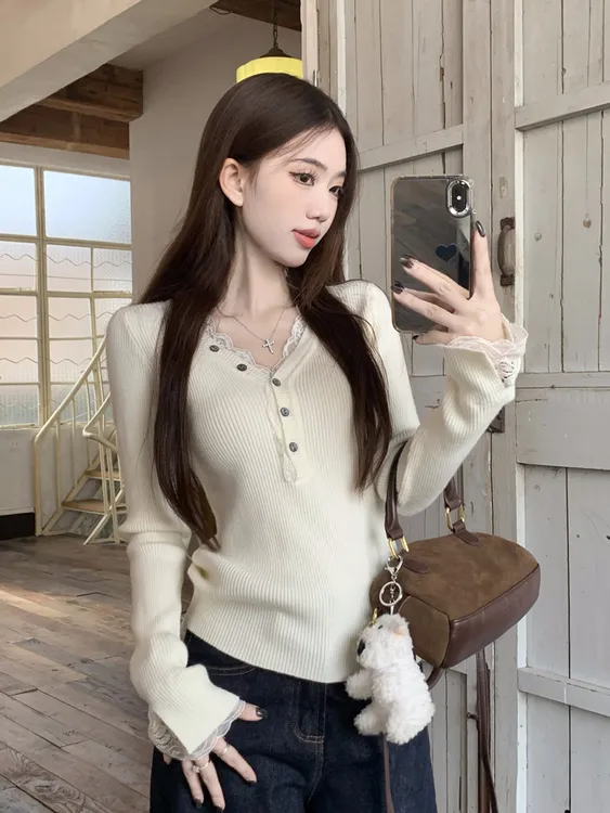 蕾丝拼接纽扣v领杏色长袖针织衫女内搭打底毛衣气质修身上衣G6-45