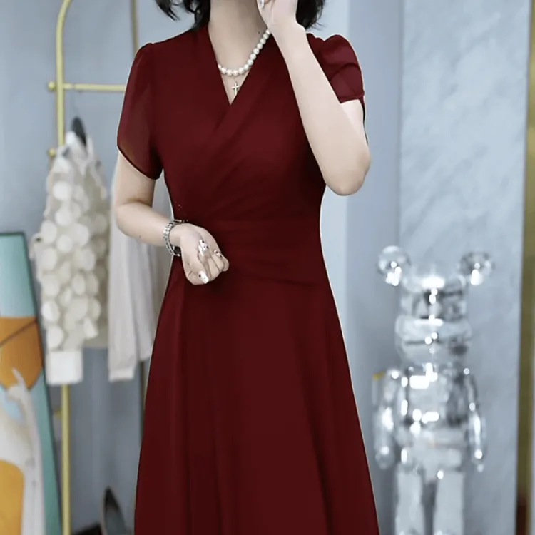 高端时尚优雅红色气质2025夏季新款修身收腰显瘦贵气中长款连衣裙