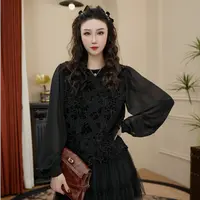 JR·雪姐·复古狂潮-高级感圆领植绒蕾丝假两件长袖衬衫