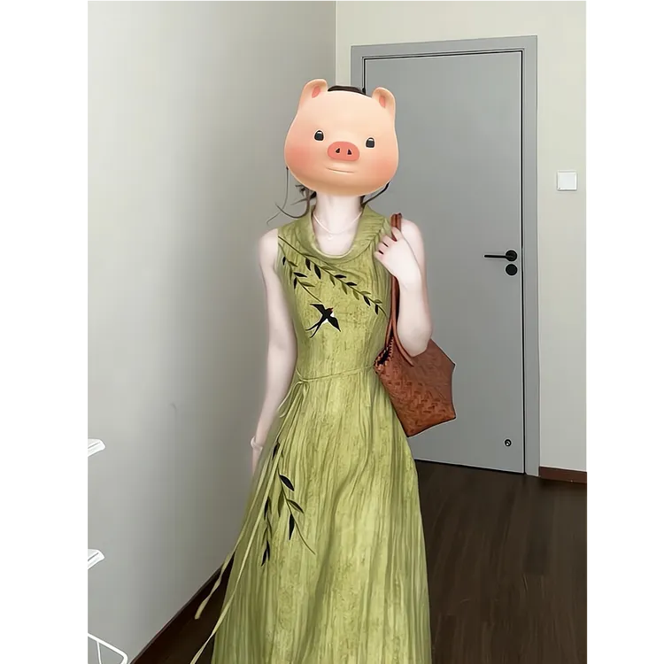 MARIE.COCO法式复古印花宽松修身设计感荡领无袖中长款连衣裙女