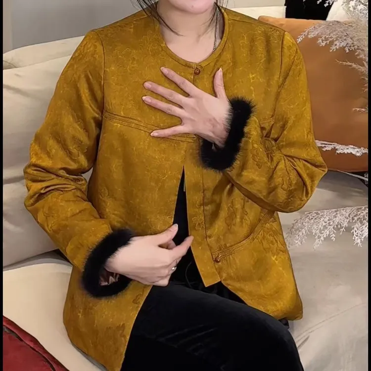 牡丹提花貂毛袖圆领加棉唐装