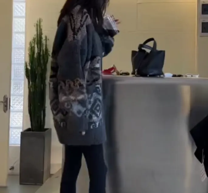 2025早秋时尚潮流百搭精品女装mR0XC