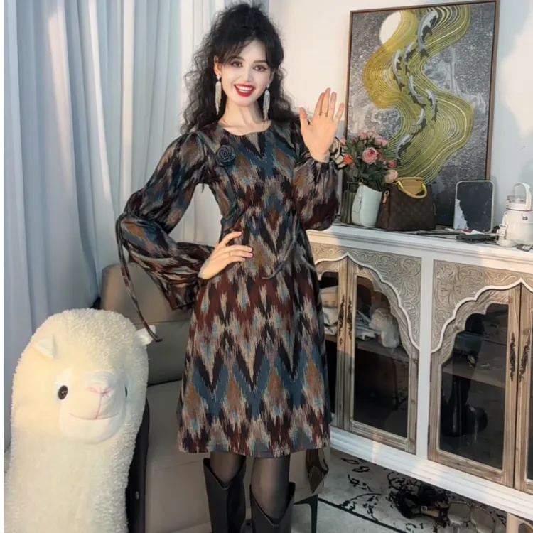 【艾特莱斯法式连衣裙】 显瘦时尚气质网红秋冬修身紧身性感百搭