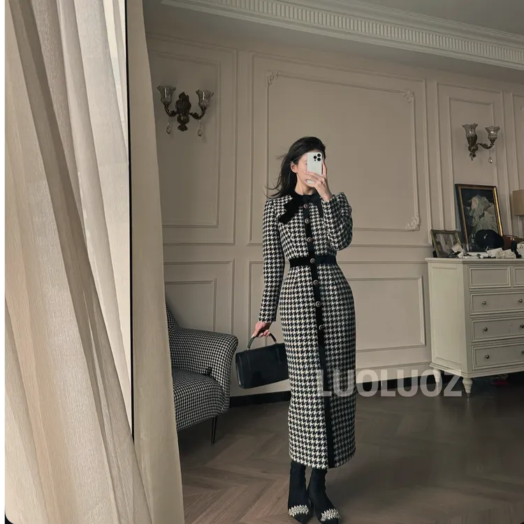 LUOLUOZ【引领风潮】绵羊毛气质格子撞色时尚收腰长款连衣裙CC323