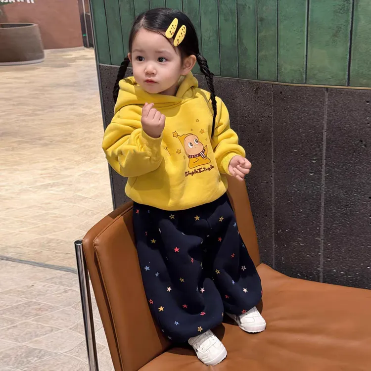 女童卫衣冬装2025新款洋气儿童可爱星星人加绒连帽上衣宝宝衣服潮