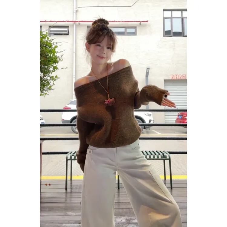 MARIE.COCO秋冬复古温柔风软糯一字肩针织衫毛衣上衣搭简约休闲裤