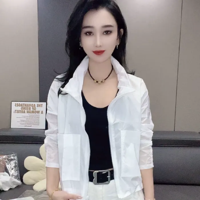 1060#网面薄款连帽防晒外套