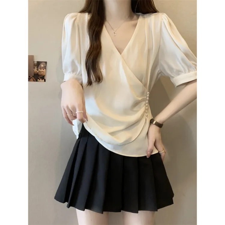 大码女装遮肚子别致交叉V领短袖衬衫胖MM正肩减龄收腰显瘦上衣女