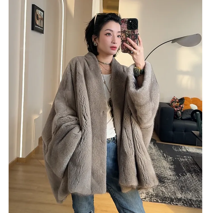 QISHI 进口紫标天鹅绒本色水貂V领阔版慵懒时髦感皮草整皮外套女