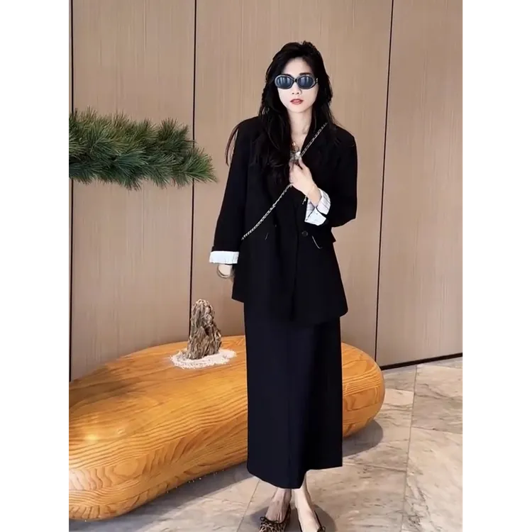 2025早秋大码女装简约气质洋气西装套装宽松显瘦西服半身裙两件套