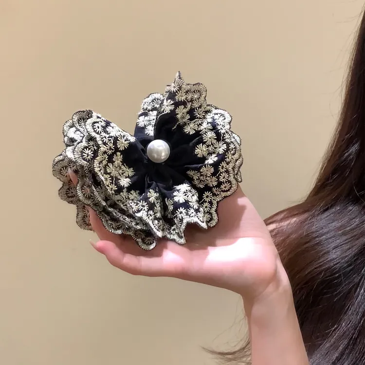 复古纯棉蕾丝刺绣香蕉夹女宫廷风2025新款高级感后脑勺马尾发抓夹