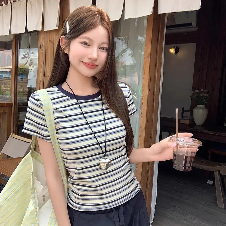 95棉美式复古chic条纹T恤女夏季撞色设计感修身打底上衣正肩短袖