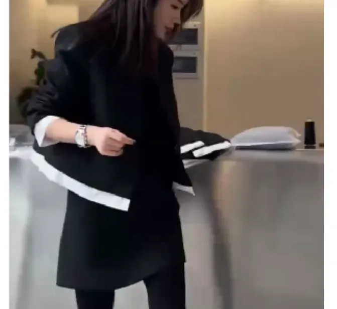 2025新款网红洋气轻奢百搭时尚韩版爆款女装外套裙子两件套lol1