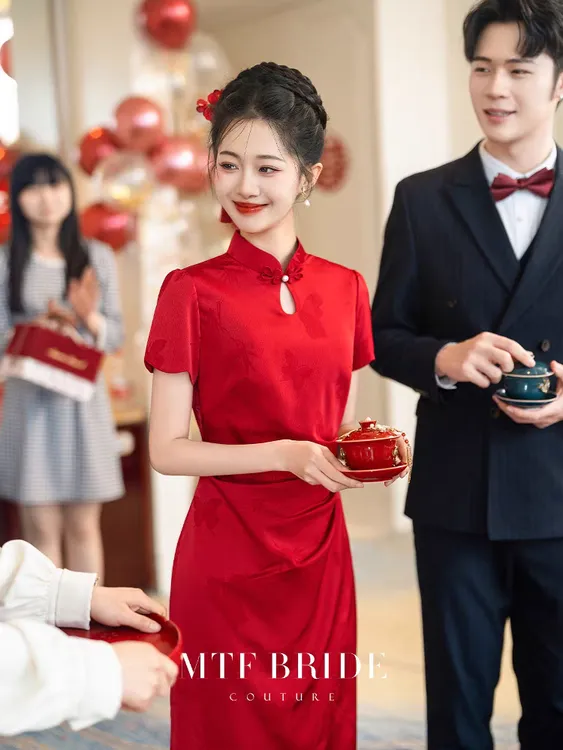 旗袍敬酒服新娘新中式夏季改良酒红色订婚礼服回门连衣裙显瘦女夏