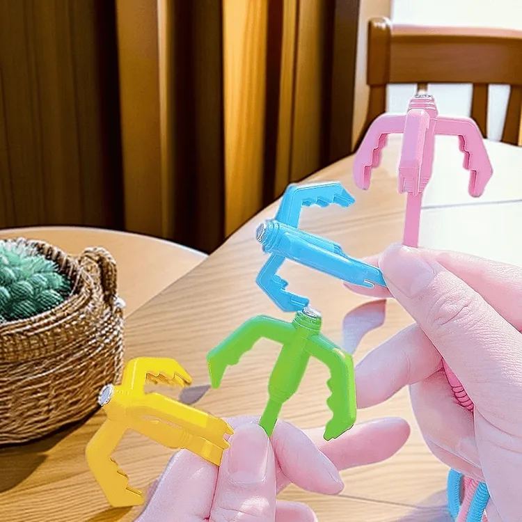 新款潮玩网红弹簧爪爪钩游戏创意磁吸道具蛋仔派对潮玩批发
