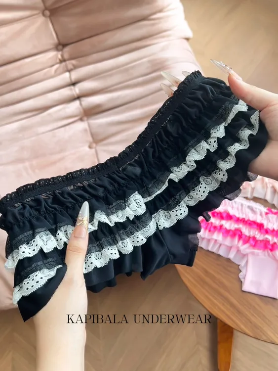 宝宝你是块草莓奶油蛋糕～立体荷叶边蕾丝拼接纯欲风网纱三角裤