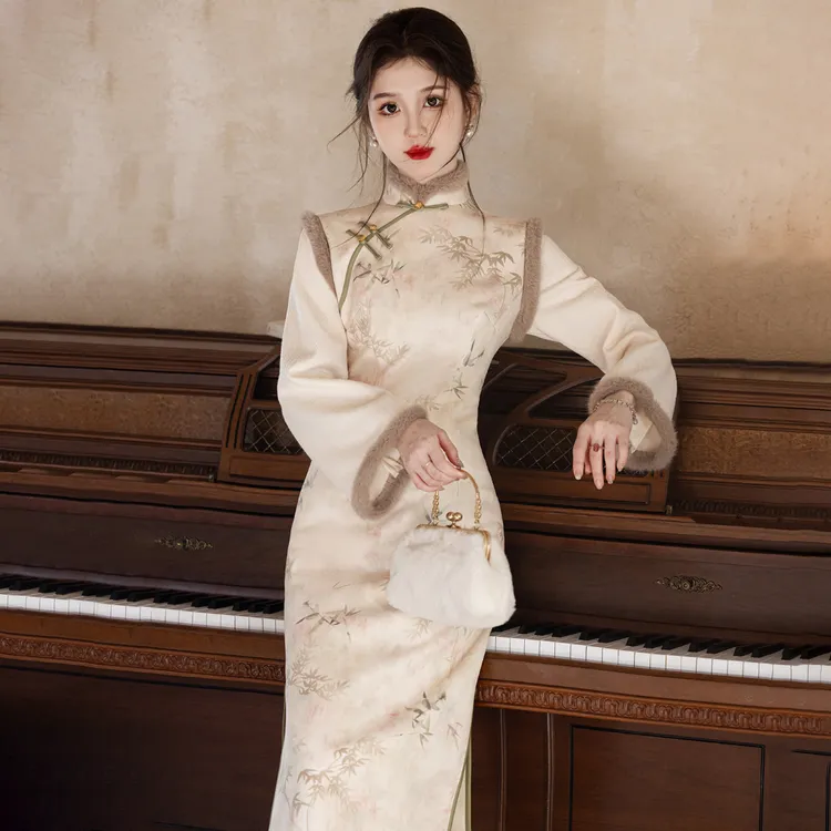 新中式国风加绒旗袍2025年冬季复古修身气质年轻款改良版日常可穿