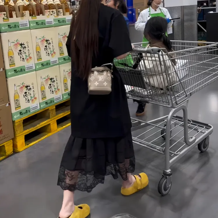 秋季胖mm百搭拼接蕾丝休闲通勤千金风连衣裙休闲中长款宽松显瘦裙