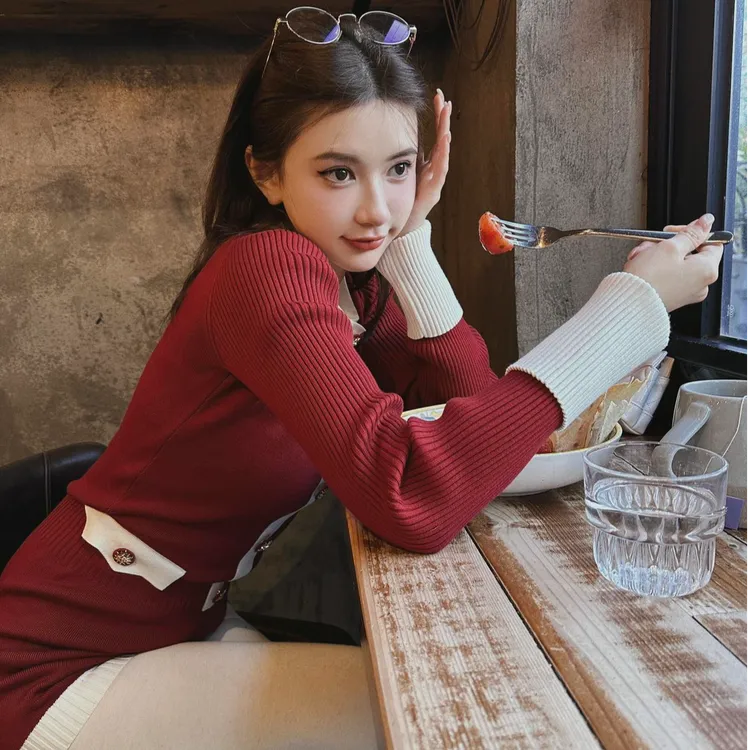 2025秋冬新款时尚连体衣气质显瘦洋气休闲百搭温柔性感辣妹连体衣