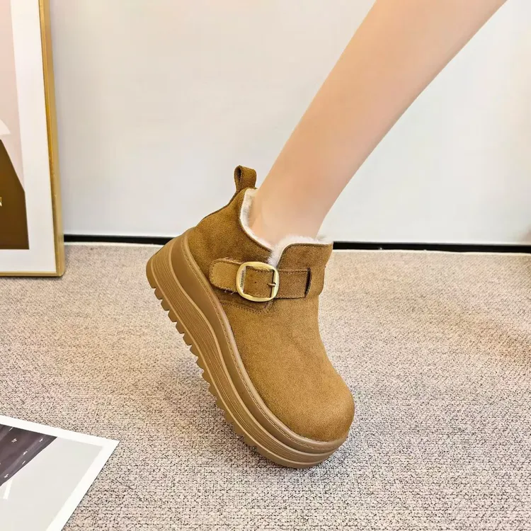 洋气厚底增高勃肯鞋女2025新款轻底冬加绒保暖雪地靴加厚东北棉鞋