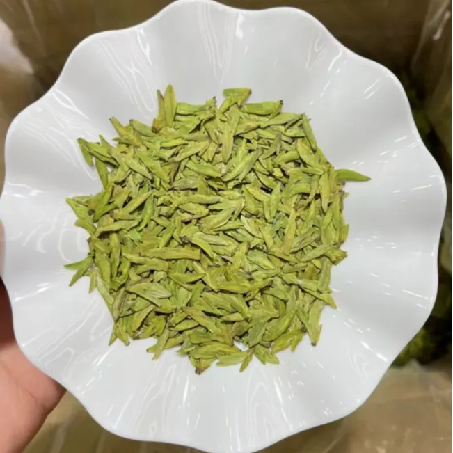 大官人甄选明前43号龙井茶2025年春茶上市品鲜装