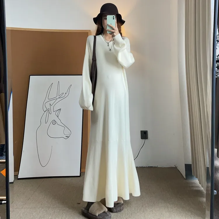 高级感孕妇装连衣裙新款法式气质过膝针织裙慵懒风温柔毛衣鱼尾裙
