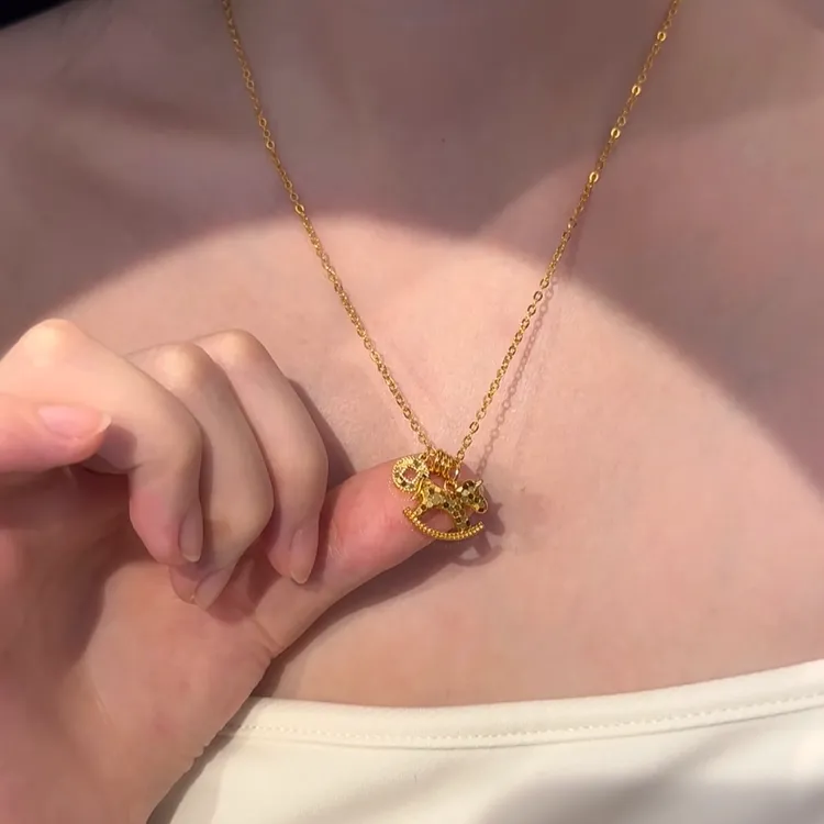 铜合金吊坠 马上有钱吊坠锁骨链时尚百搭碎碎冰链坠感颈链女