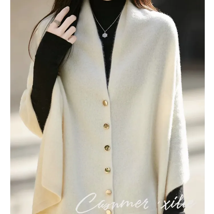 SM潮流法式设计感百搭披肩针织衫女秋冬新款斗篷上衣围脖围巾冬季