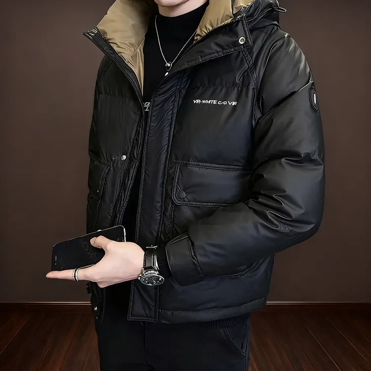 鸭绒羽绒服男士短款冬季2025新款潮牌连帽保暖加厚三防外套男冬天