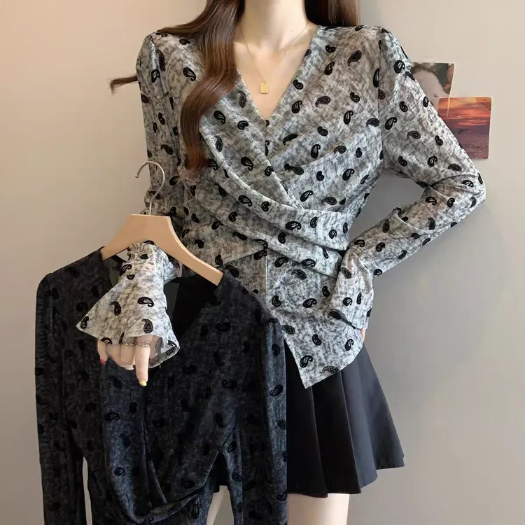 2025秋季新款设计感小众修身显瘦长袖T恤女装高级感百搭交叉上衣