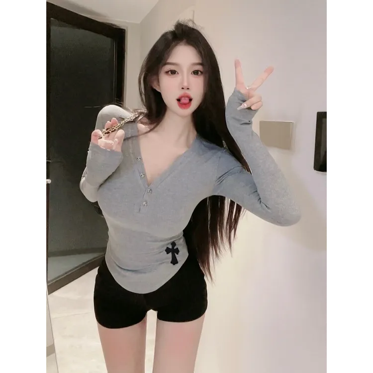 克罗十字架高级v领长袖打底衫T恤女秋季新款修身显瘦小众百搭上衣