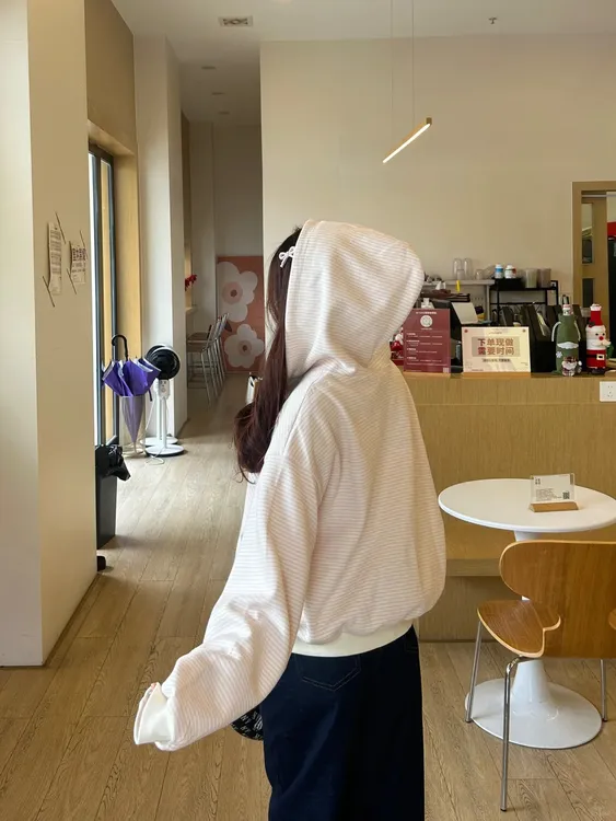 韩系甜美粉色条纹卫衣女初秋季2025新款温柔慵懒宽松连帽开衫外套