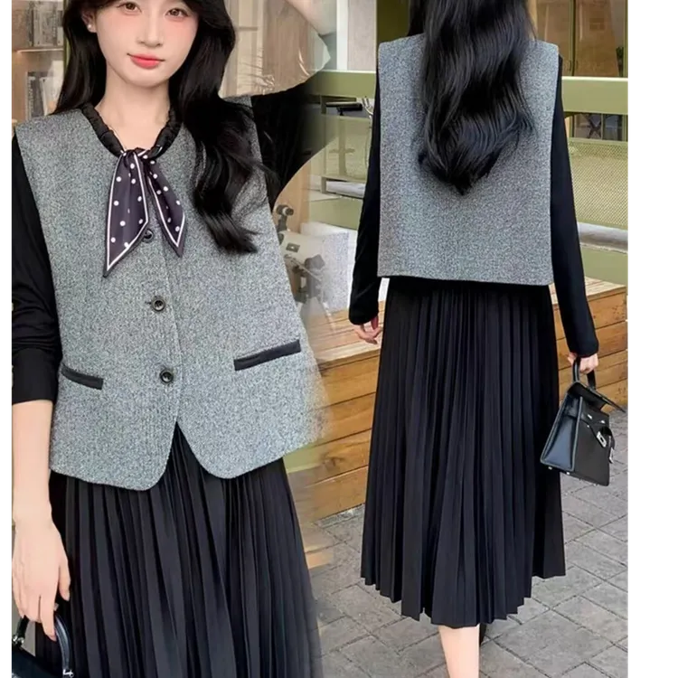 重工小香风丝巾马甲女2025秋季百搭时尚新款无袖圆领叠穿背心上衣