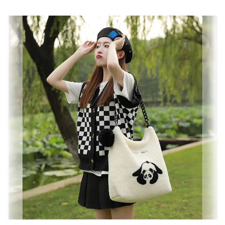 花间公主黑白瑜伽熊猫冬羊羔毛绒包包单肩斜挎包