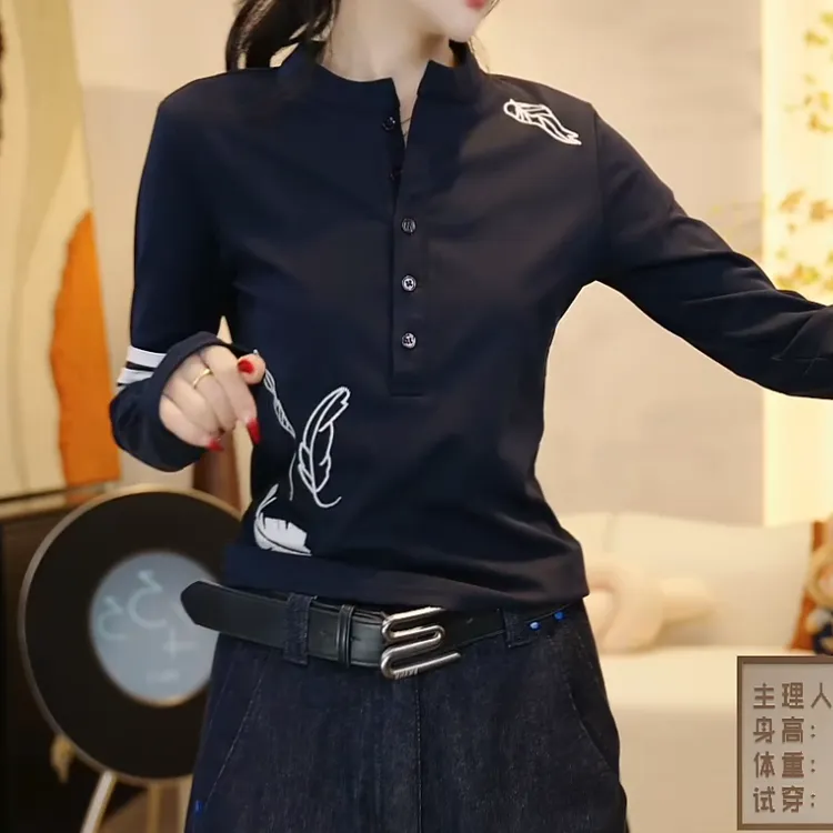 【秋风落叶】秋季高质感穿搭长袖纽扣极简风常规圆领T恤LK2505669