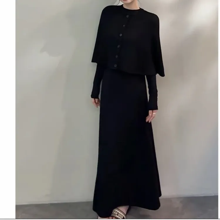 现货.【颂宋】秋季纸片人气质斗篷黑色上衣打底两件套+半裙三件套