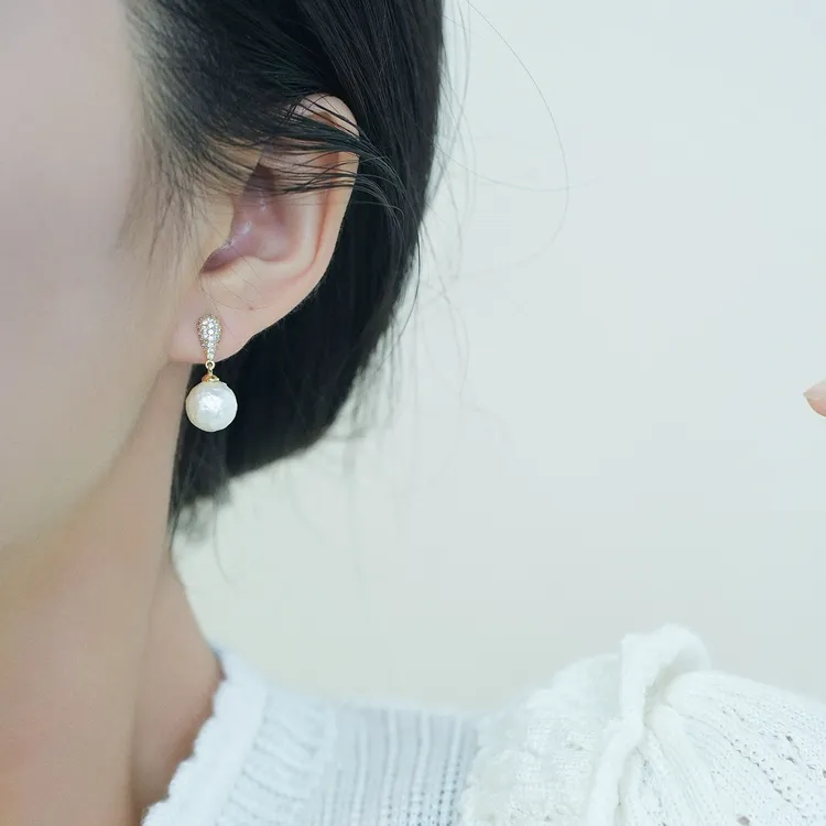 水滴显脸小气质高级感棉花珠耳环女2025新款耳钉