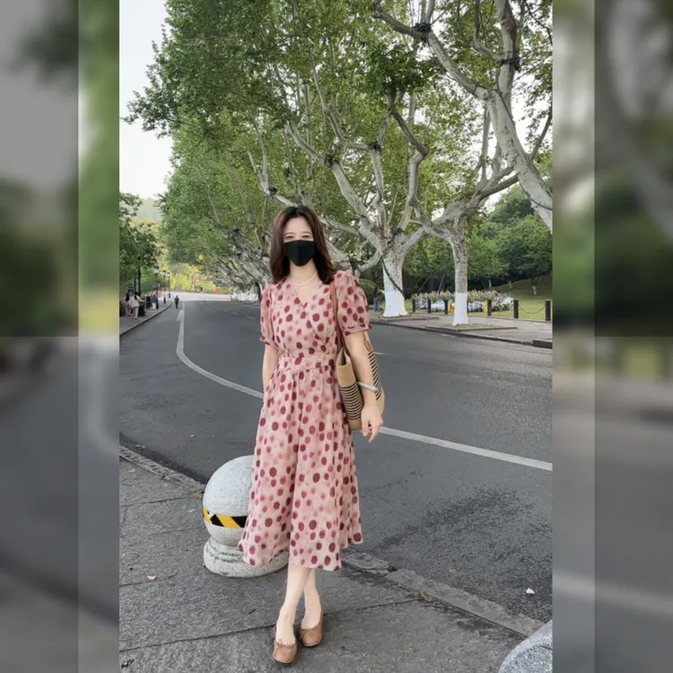 小个子连衣裙中长裙V领清新收腰显瘦遮肚子波点时尚碎花裙子036