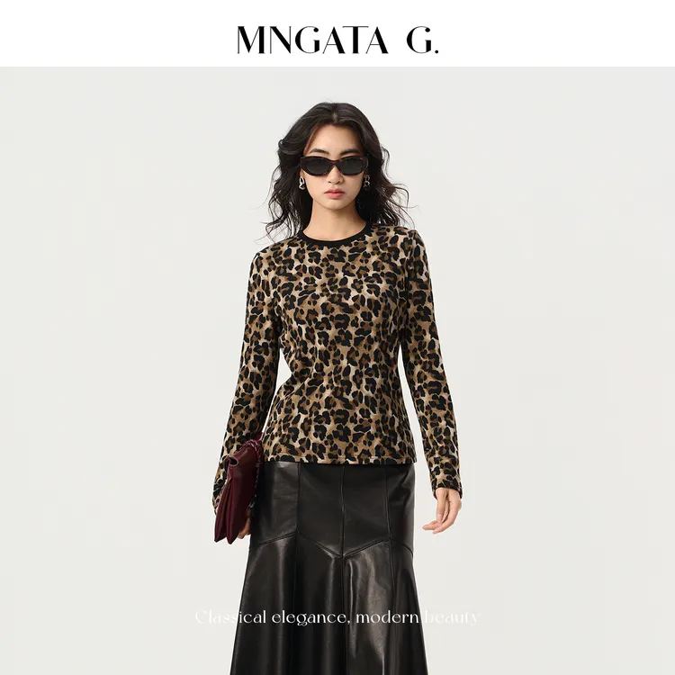 MNGATA G.宫小妍 加绒豹纹 弹力时尚显瘦百搭长袖内搭上衣5110653
