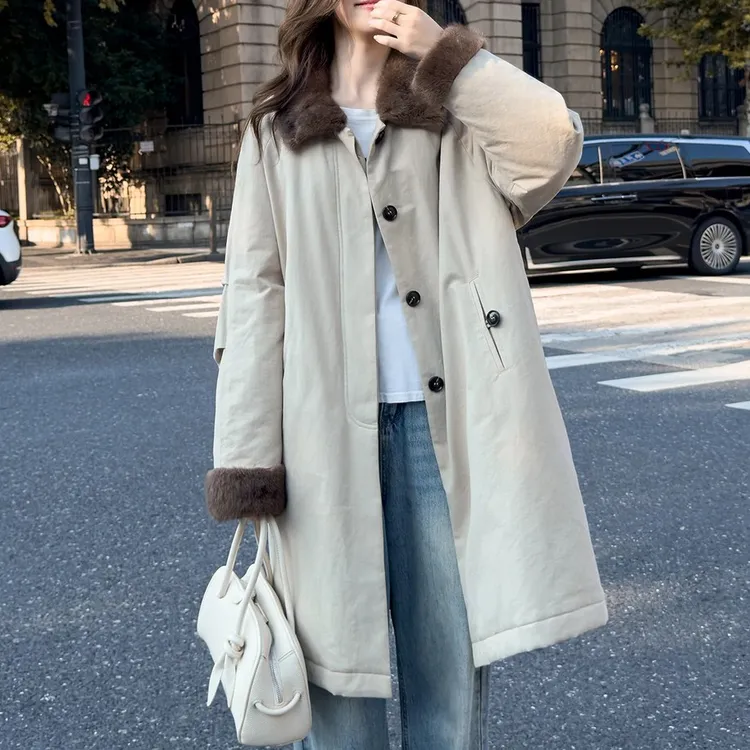 冬季新款百搭设计款拼接2025中长款翻领长袖90白鸭绒毛领羽绒服女