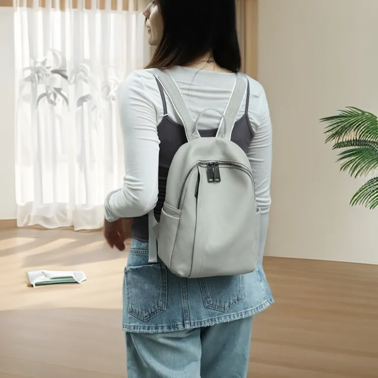 双肩包女新款跨境自然摔牛皮大容量女士旅行背包真皮女包时尚书包