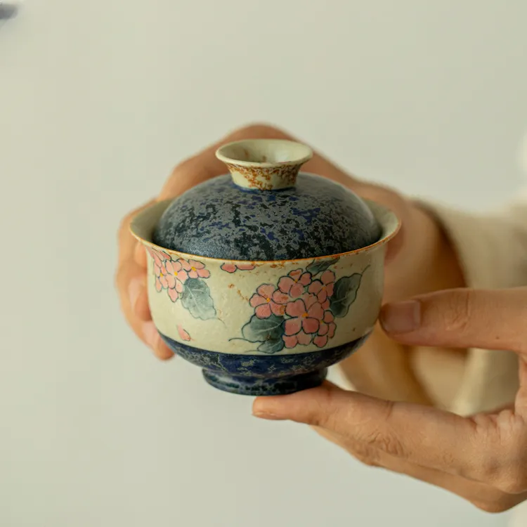 挚礼记手绘绣球花盖碗青花火石红焦糖釉下彩家用功夫茶具陶瓷茶碗