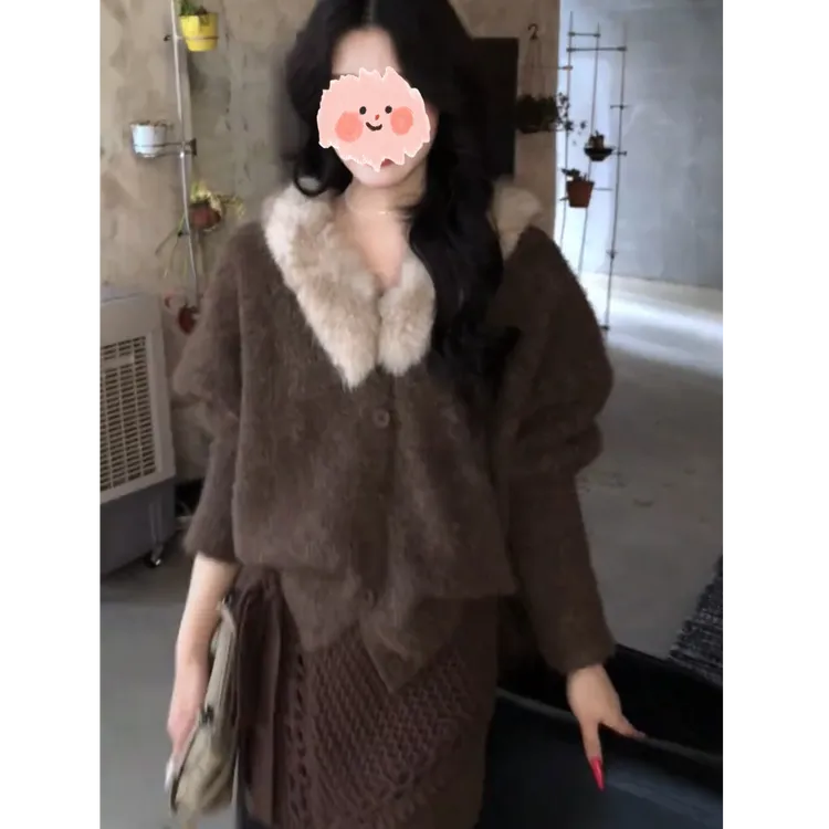 高级毛领针织开衫2025秋冬新款慵懒长袖修身气质毛衣外套百搭上衣