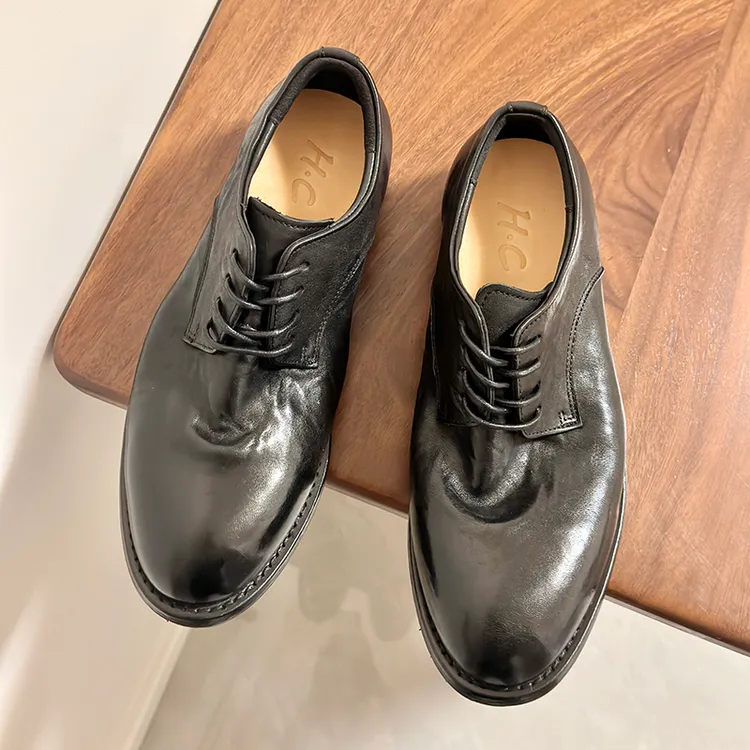 广东正版水洗马皮高档皮鞋男真皮大底手工缝制英伦系带休闲德比鞋