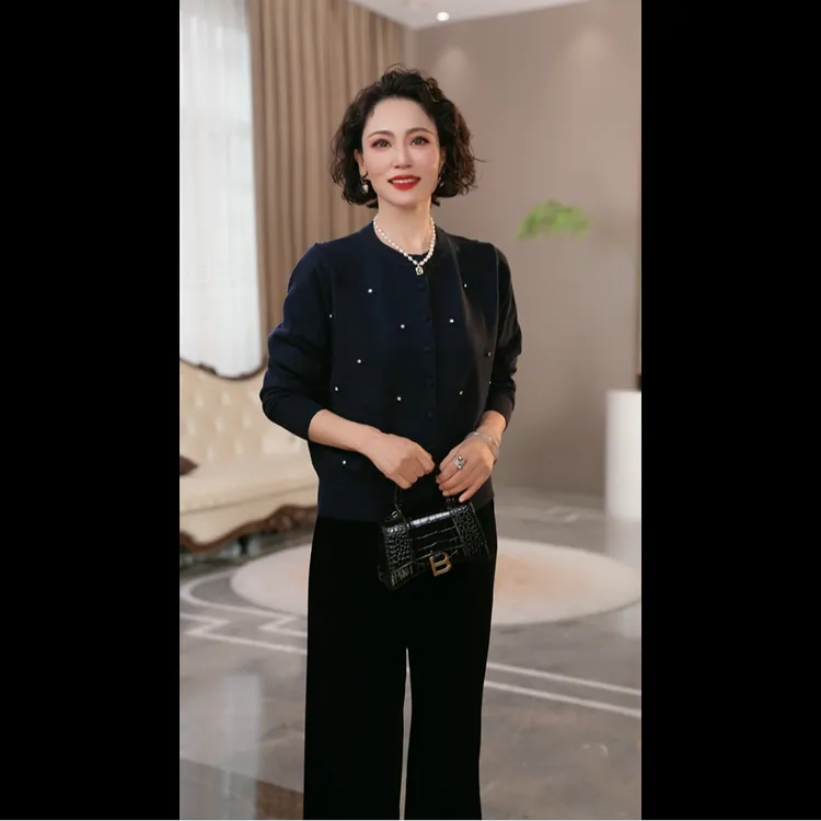 【秋】年轻妈妈早秋时尚洋气小衫2025新款洋气中老年女装上衣服套装