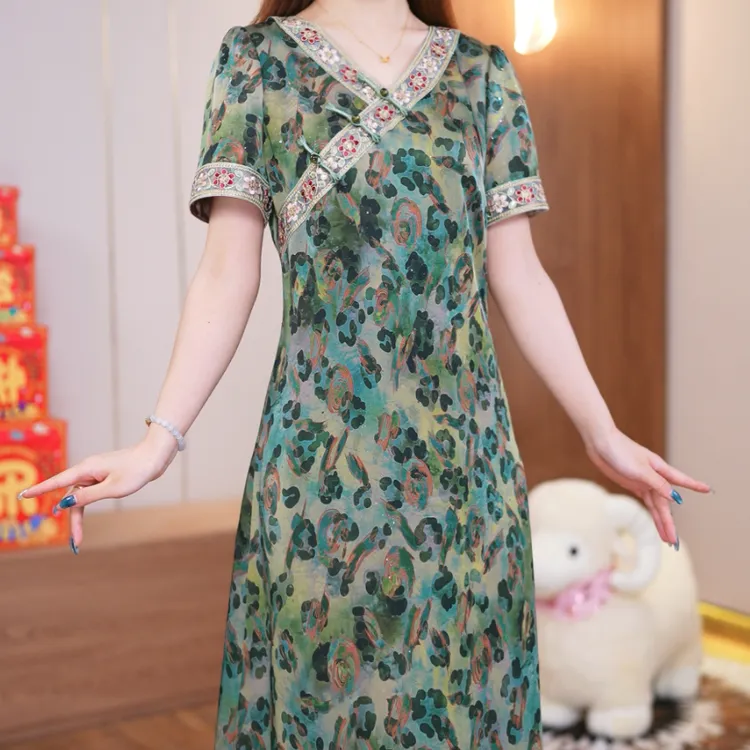 【视频专享】2025款桑蚕丝大码夏季连衣裙真丝中式显瘦高端女装